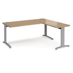 TR10 desk 1800mm x 800mm with 800mm return desk - silver frame, oak top