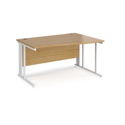 Maestro 25 right hand wave desk 1400mm wide - white cable managed leg frame, oak top