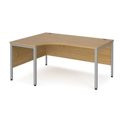 Maestro 25 left hand ergonomic desk 1600mm wide - silver bench leg frame, oak top