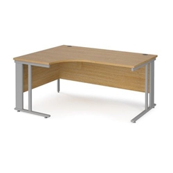 Maestro 25 left hand ergonomic desk 1600mm wide - silver cable managed leg frame, oak top