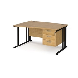 Maestro 25 left hand wave desk 1400mm wide with 3 drawer pedestal - black cable managed leg frame, oak top