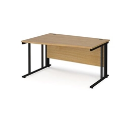 Maestro 25 left hand wave desk 1400mm wide - black cable managed leg frame, oak top
