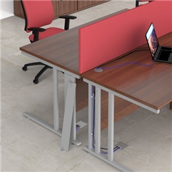 Maestro 25 right hand wave desk 1600mm wide with 2 drawer pedestal - silver cable managed leg frame, white top
