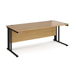 Maestro 25 straight desk 1800mm x 800mm - black cable managed leg frame, oak top