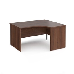 Maestro 25 right hand ergonomic desk 1400mm wide - walnut top with panel end leg