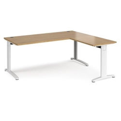 TR10 desk 1800mm x 800mm with 800mm return desk - white frame, oak top
