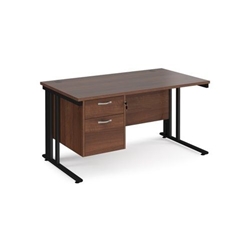 Maestro 25 straight desk 1400mm x 800mm with 2 drawer pedestal - black cable managed leg frame, walnut top