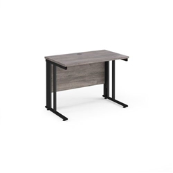Maestro 25 straight desk 1000mm x 600mm - black cable managed leg frame, grey oak top